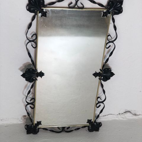 nydelig speil