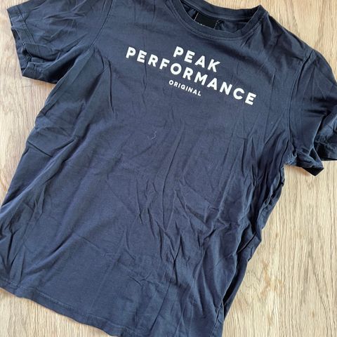 T-skjorte fra Peak Performance