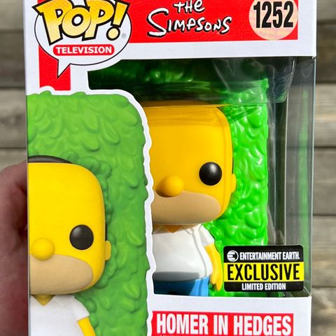 Funko Pop! Homer in Hedges | The Simpsons (1252) Excl. to Entertainment Earth