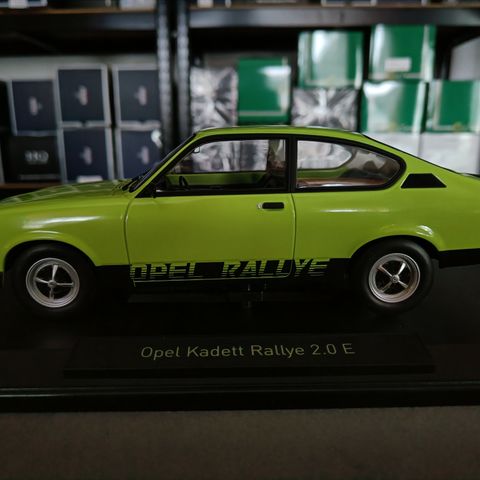 Opel Kadett C Rallye Coupe 2.0E 1977 modell Norev skala 1:18