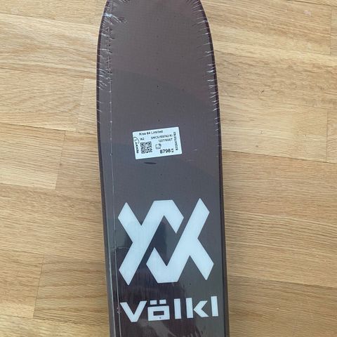 VÖLKL RISE 84 LIMITED TOPPTURSKI M/ SKIFELL