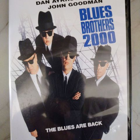 Dvd. Blues Brothers 2000. Komedie/Action/Musikk/Krim. Norsk tekst.