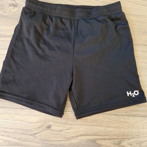 H2O treningsshorts str. 152