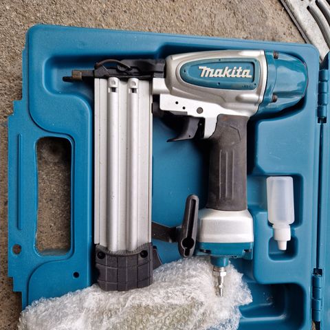 Utleie - Makita dykkertpistol