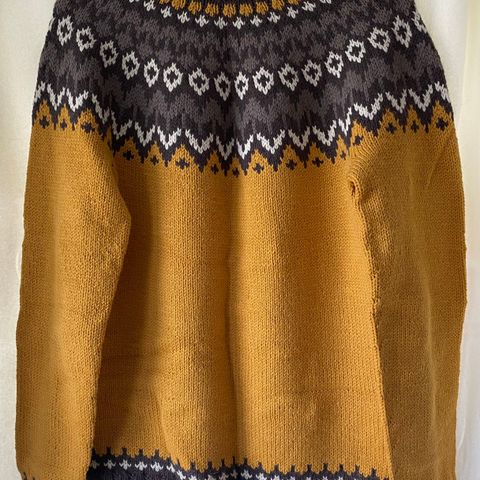 Riddari Sweater str M