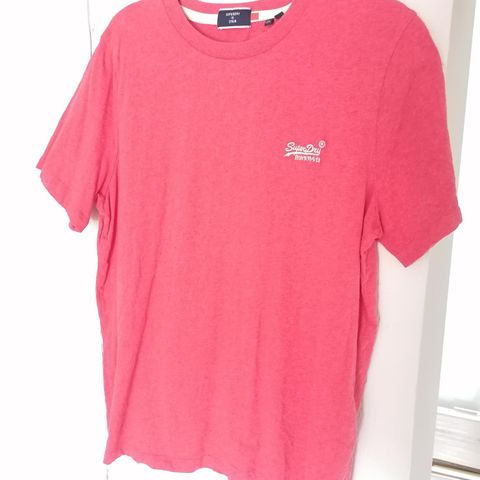 Superdry T-skjorte str. L (EUR 42)