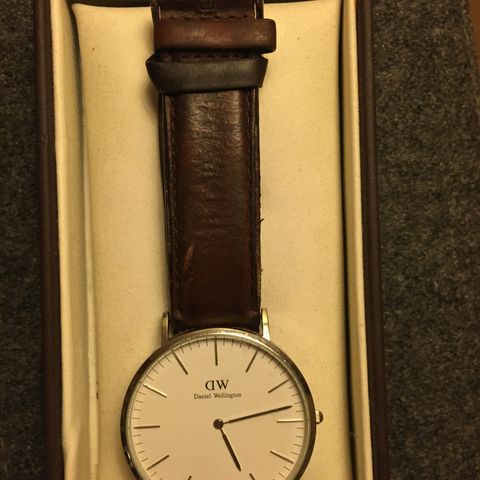 Daniel Wellington klokke m/ orginaletui