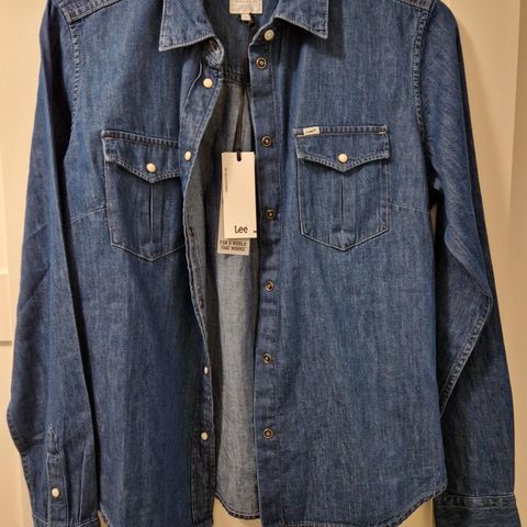 Lee denim western shirt, regular str.S selges kr.450