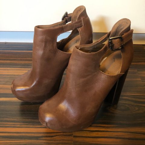 Jeffrey Campbell sko str.36 mørk brune platå