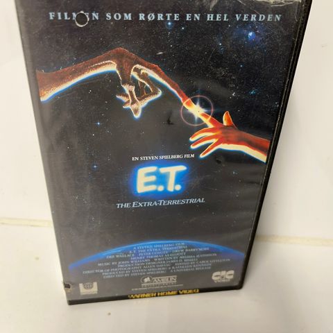 E.T. vhs cover