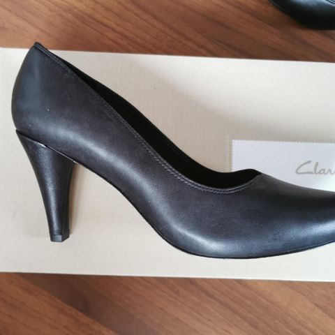 Nye pumps fra Clarks