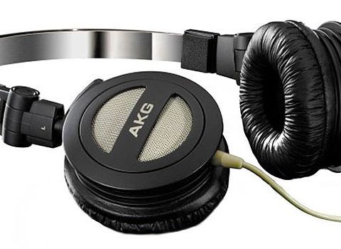 AKG K 404 hodetelefon med jack kontakt