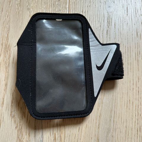Nike armbånd til telefon