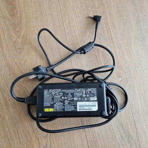 FUJITSU Model ADP-150WB B 19V 7.89A 150W Power Supply Charger for Celsius.