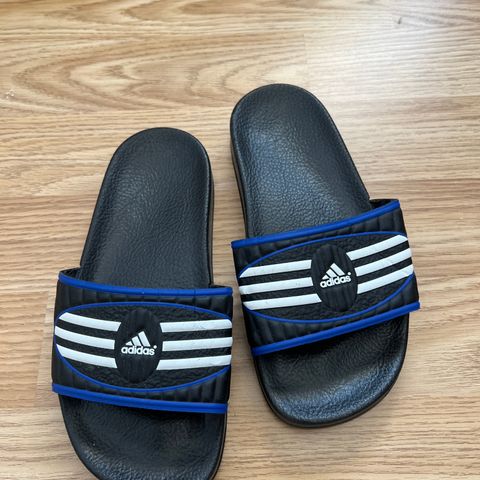 sandaler / flip flops fra Adidas