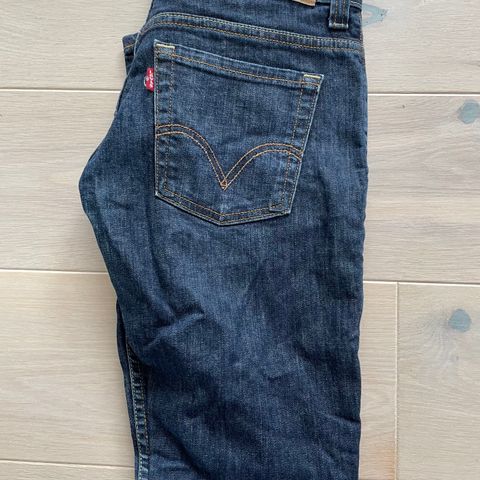 Levi’s jeans str 28/32