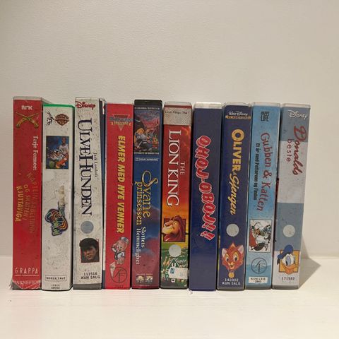 10 stk div VHS barnefilmer selges samlet