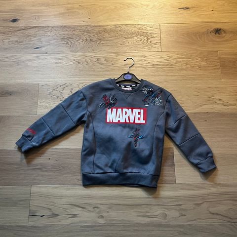 Marvel genser, strl 7-8