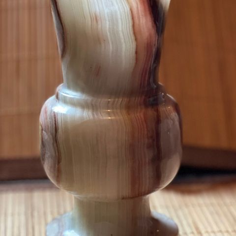 marmor vase