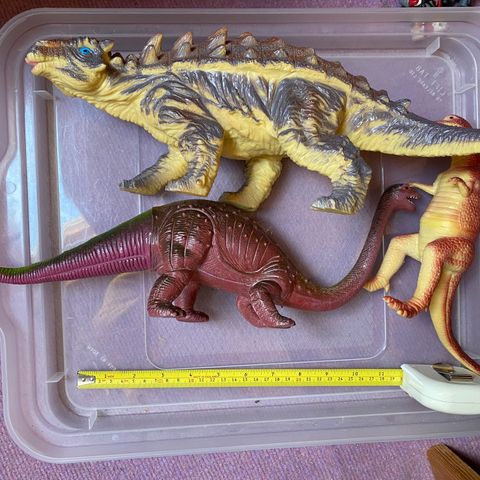 3 store plast dinosaurer