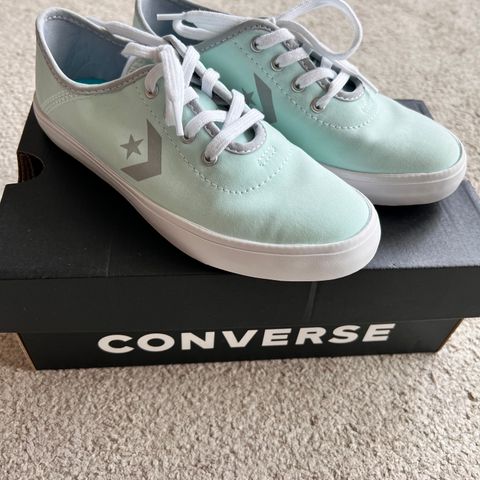 New Converse barne sko 31size