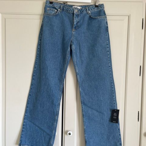 NA-KD jeans