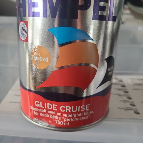 Hempel Glide Cruise