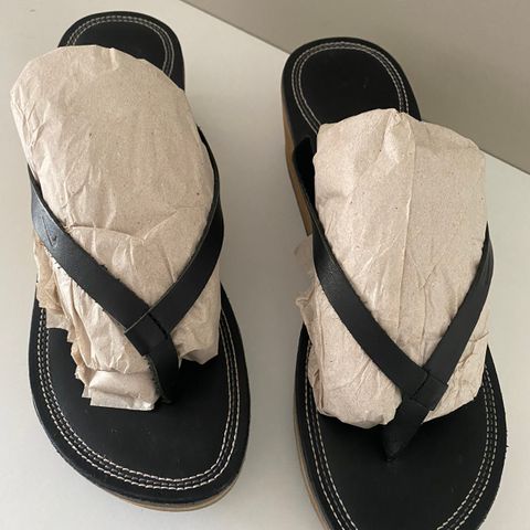 Platå-flip-flops i skinn, Nike, str 10 (41,5)