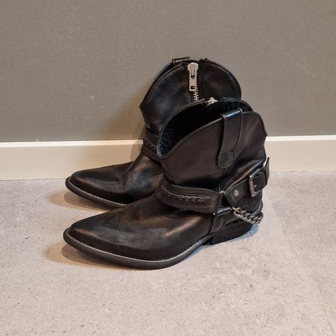 Bronx western ankle boots