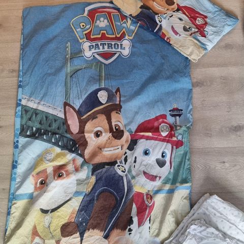 2 x junior sengesett inkl Paw Patrol