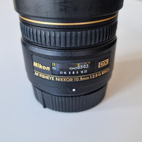 Nikon 10.5 mm fisheye f/2.8 objektiv