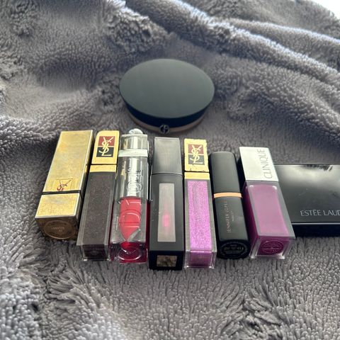 Dior ,YSL,estee lauder,Clinique,armani,inglot ,billig