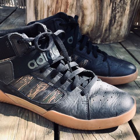 adidas sko størrelse 42 2/3