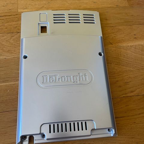 DeLonghi ECAM 23.450 s series rear wall.