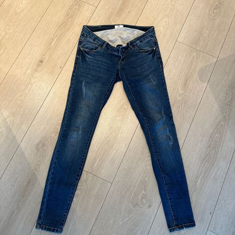 Gravid jeans 28/32 mye stretch