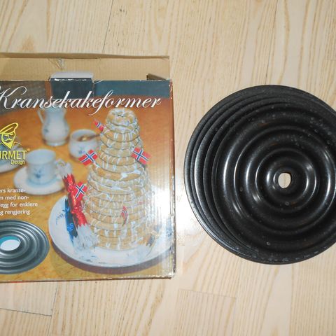 Kransekakeformer m/Teflon 18 ringer. Norsk Gourmet Design i Original boks