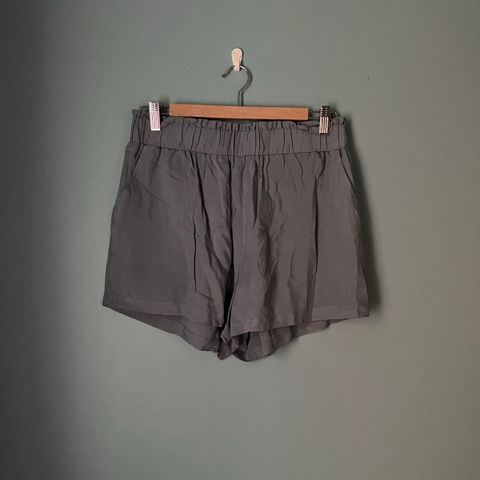 Shorts - NY