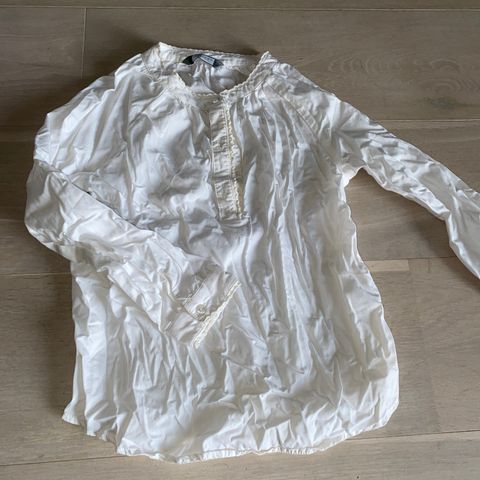 «Bunadsskjorte» til jente, str 8 år