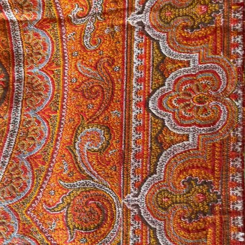 Meget stort vintage (antikkt Paisley pledd, sengeoverkast eller duk. 302x157 cm