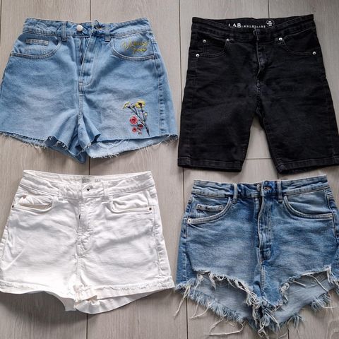 Shorts og t-skjorte str xs