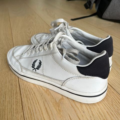 Fred Perry leather sneakers str 42 - 8