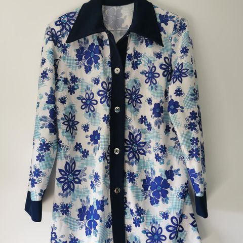 Hjemmesydd vintage bluse / jakke