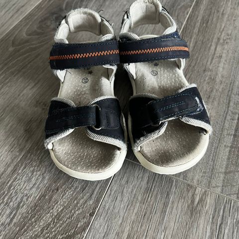 Sandaler til gotten str 27 ( lær)