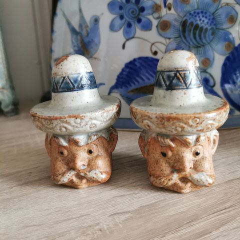 Vintage keramikk meksikansk hatthode mann salt og pepper