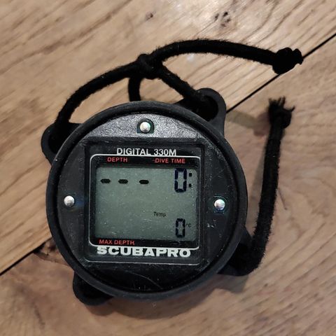 Scubapro digital 330 bottomtimer