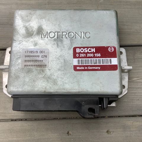 Bmw 750 E32 motorstyring / dme Bosch 0 261 200 156
