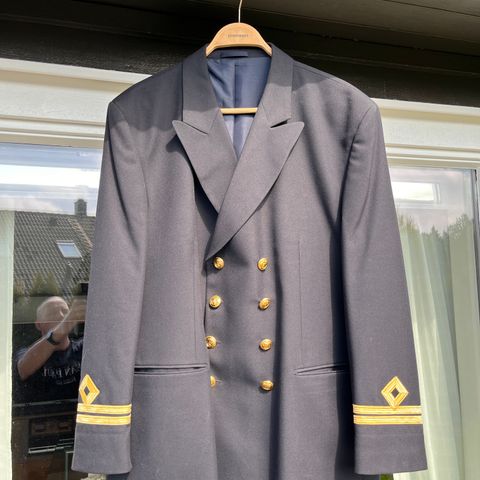 Navigatør uniformsjakke str 58