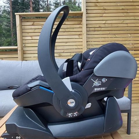 Be safe izi go bilstol med base til isofix.