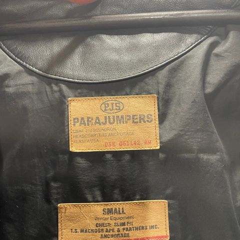 Parajumpers skinnjakke lang str Small slimfit