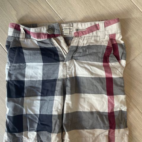 Burberry-shorts